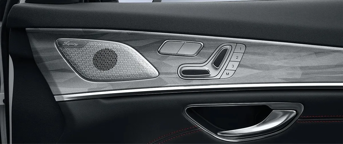 JETOUR power-adjustable seats with memory function